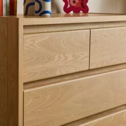 Elements Holmes 5 Drawer Chest, Oak -Elements 30893709 alt03
